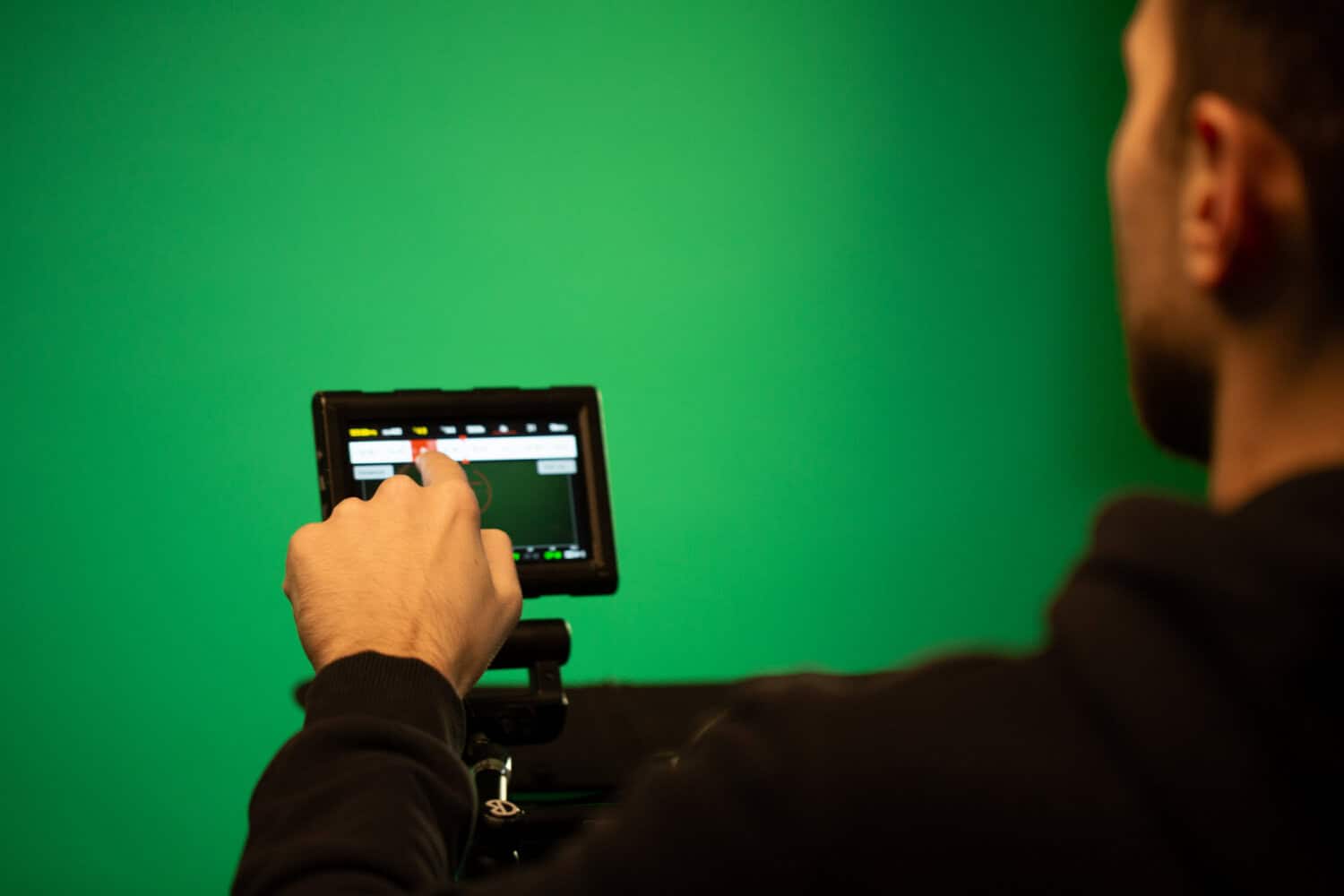 How to Keep Green Screen Setups Safe in Freezing Conditions