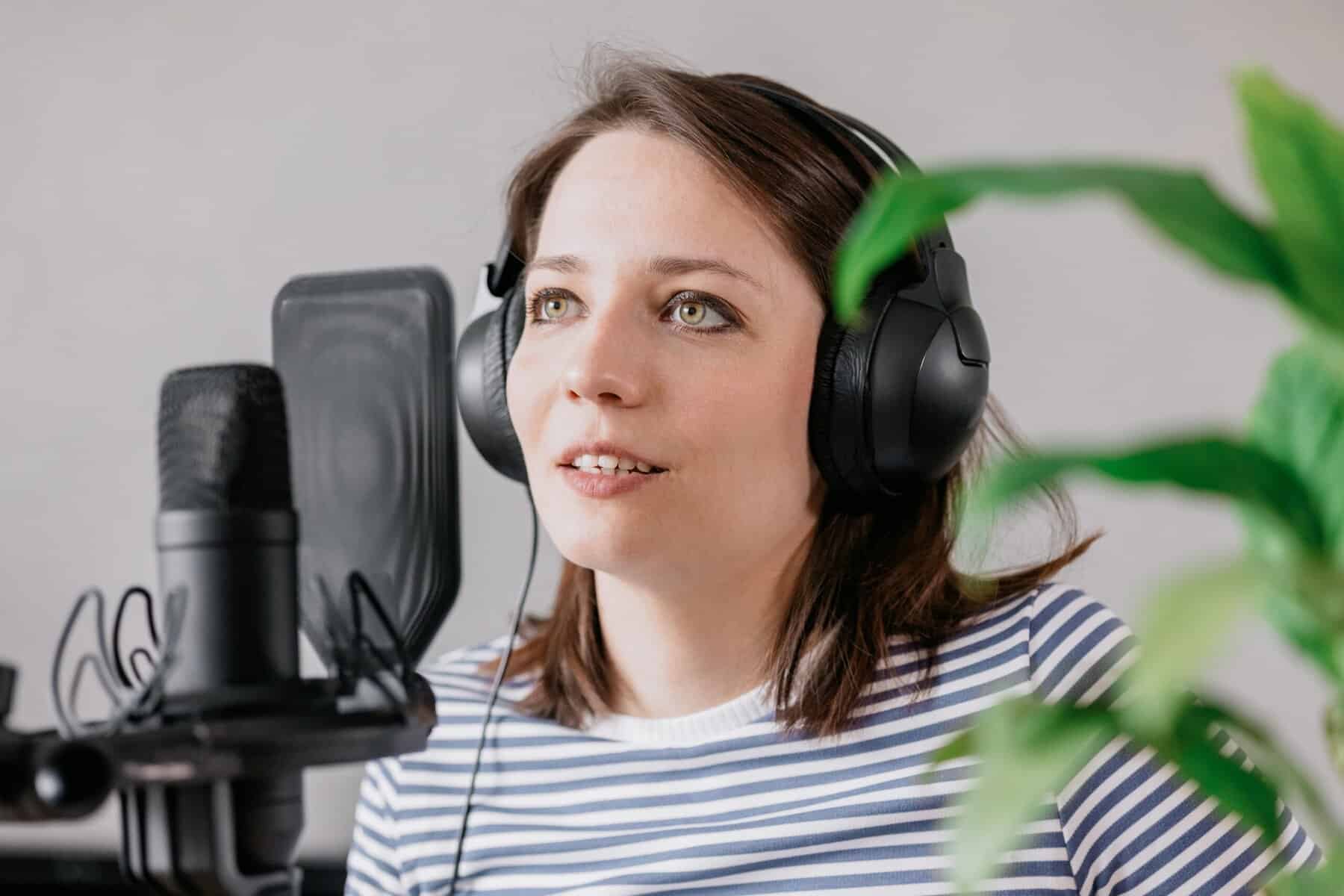 Crafting Radio Commercials: A Step-by-Step Guide