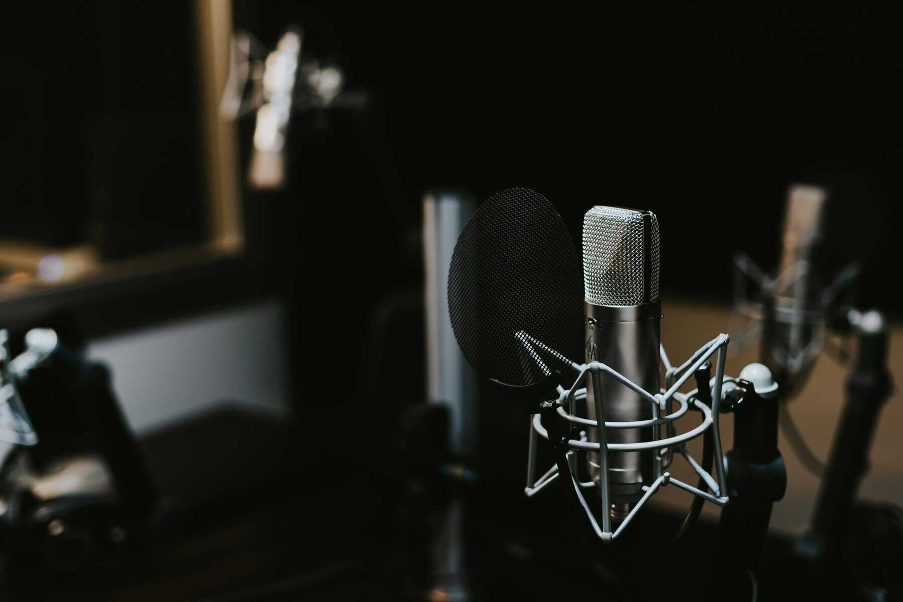 Boosting Your Radio Commercial&#039;s Impact with Sound Effects