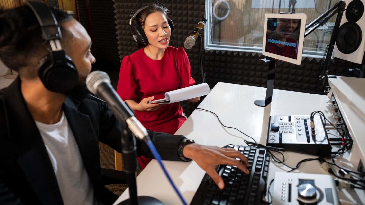 Steps to Crafting Great Radio Commercials