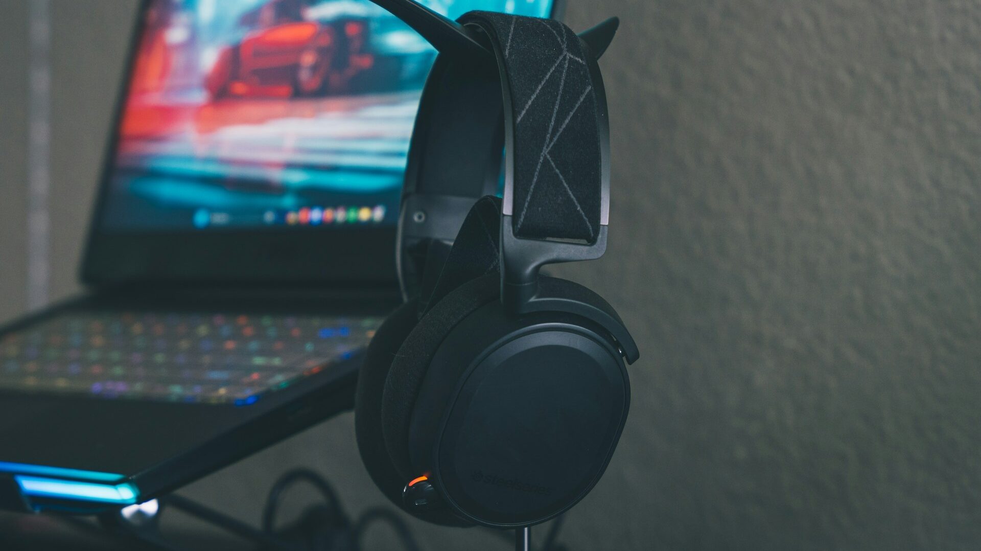 Audio-Optional Sonic UX: Brand-Recall Touchpoints for Muted Users