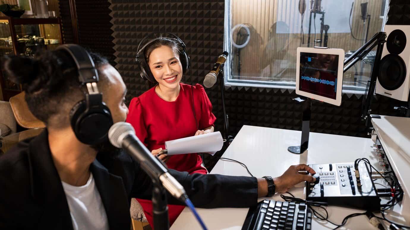 Types of Radio Commercials &amp; Their Impact