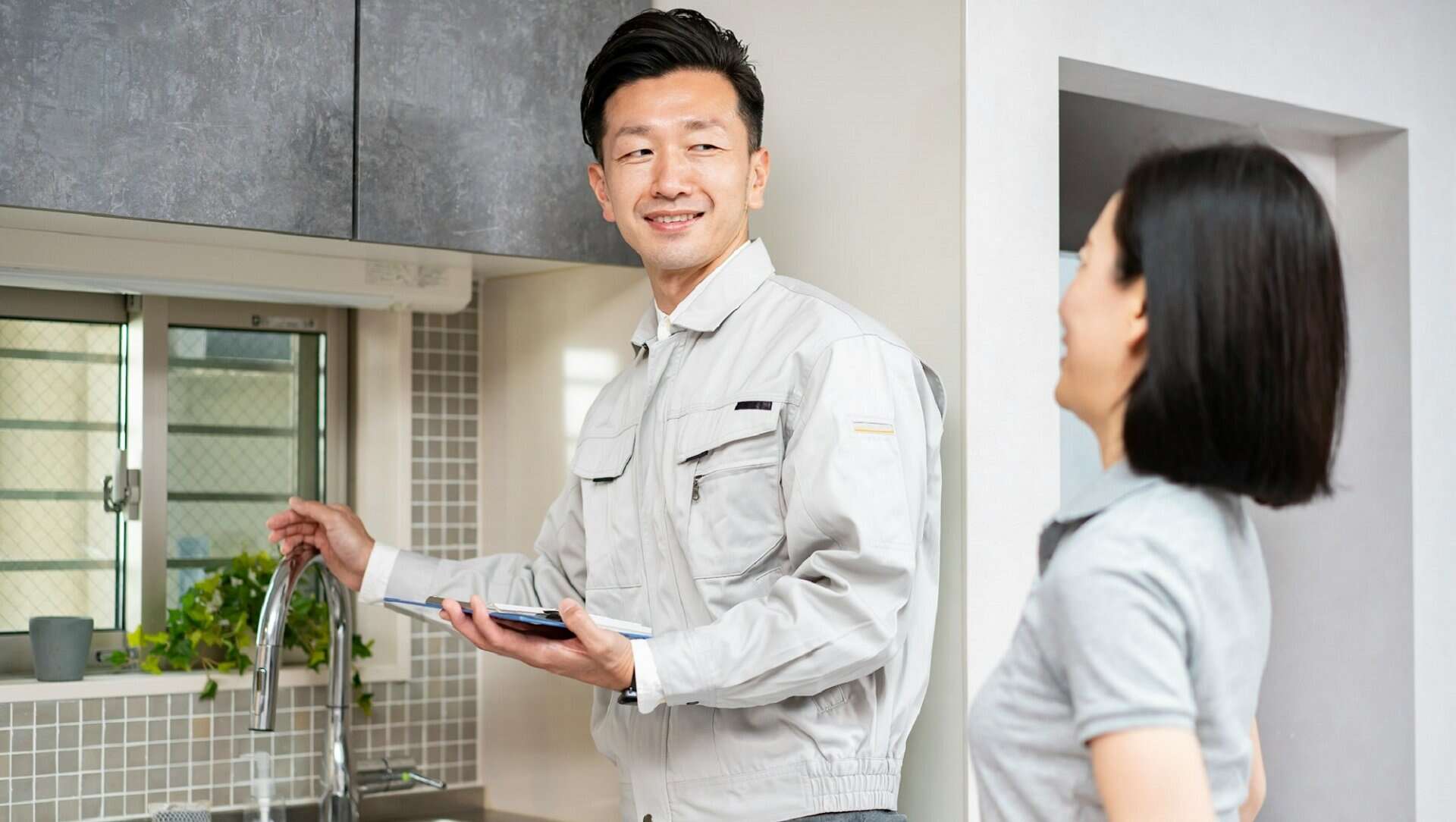 Craft Jingles That Turn HVAC and Plumbing Calls Into High-Value Clients