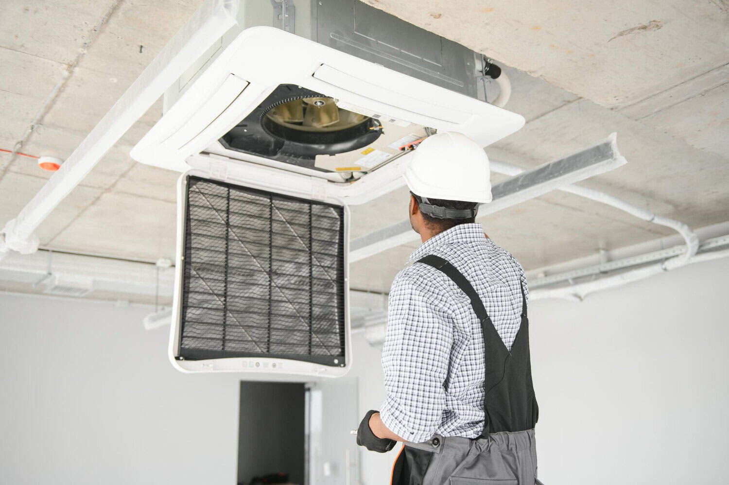Should You Use Humor in HVAC Ad Scripts This Holiday?