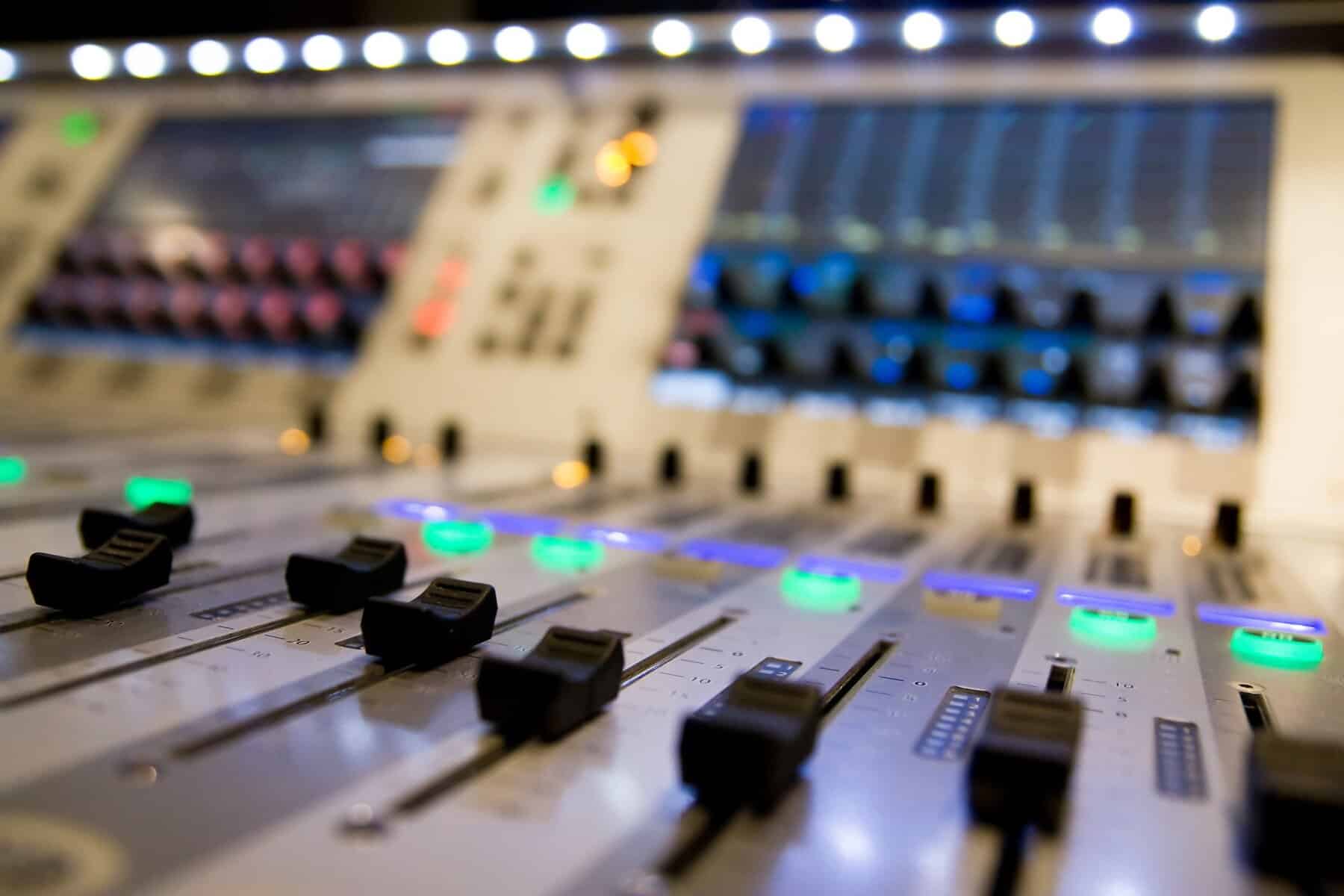 The Benefits of Radio Advertising
