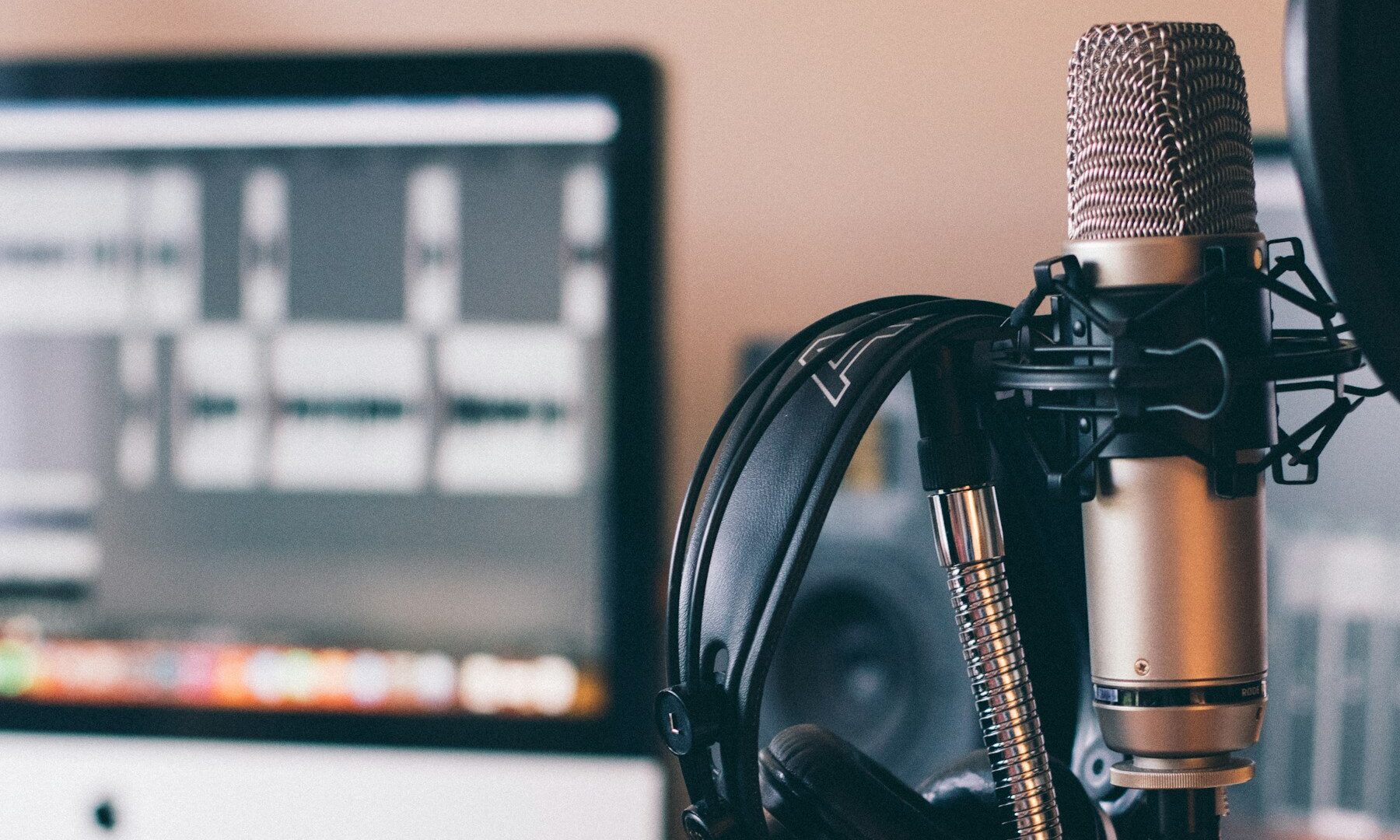 Boosting Jingles with Smart Web Design and Social Media