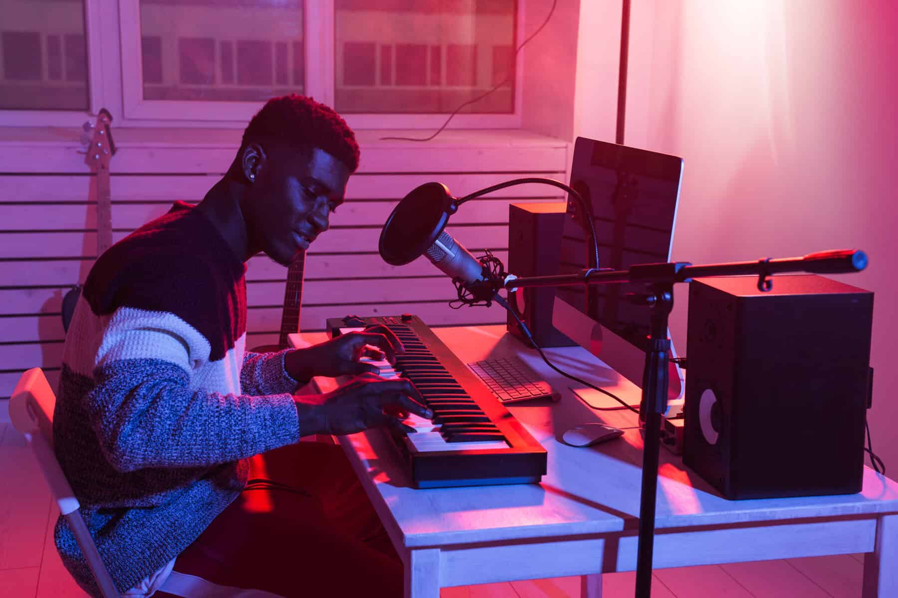 Capture Your Audience&#039;s Attention with Radio Commercial